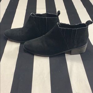 🎉SALE Coconuts by Matisse suede leather booties🔥